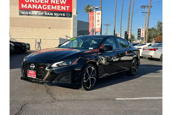 $21998 : Nissan Altima 2024 2.5 SR 4d image 2