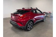 $14939 : Toyota C-HR 2018 XLE 4dr Cro thumbnail