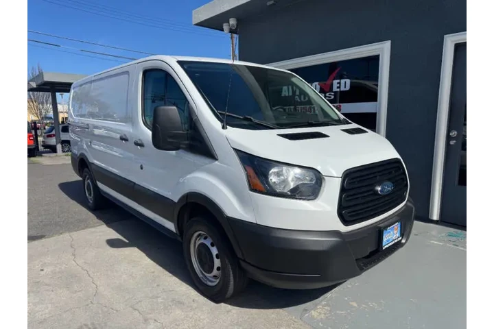 $13998 : 2019 Transit 250 image 2