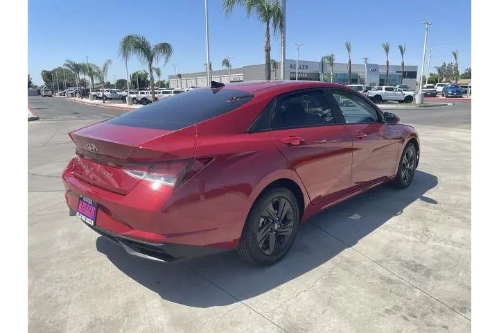 $20899 : Hyundai ELANTRA 2023 SEL 4dr image 8