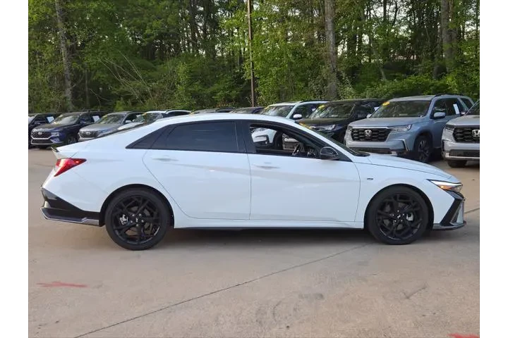 $25990 : Hyundai ELANTRA 2025 N Line image 8