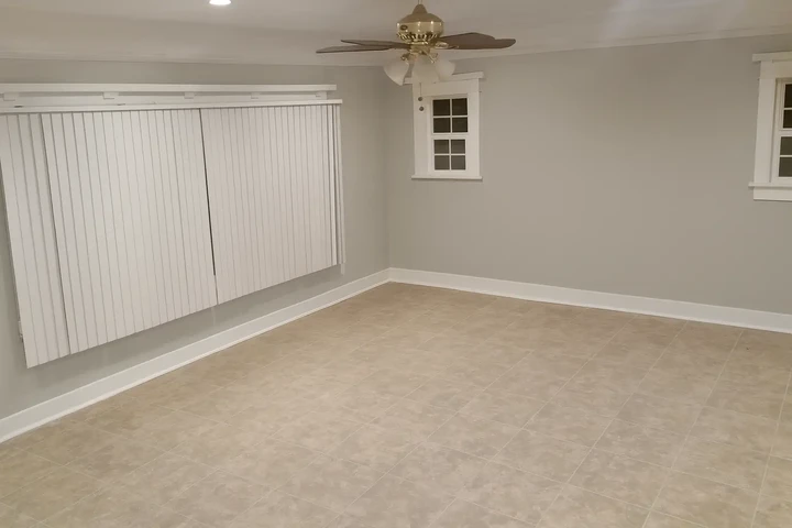 $3975 : 3BR 2BA + 3-4 Parking MLK/Main image 7