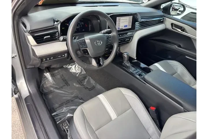 $29988 : Toyota Camry 2025 image 2
