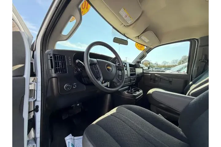 $33700 : Chevrolet Express 2024 2500 image 9