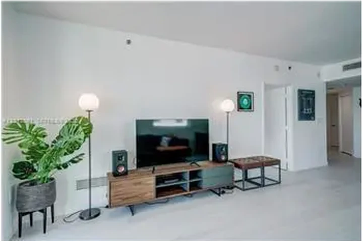 $4300 : Rental property with 2 bedro image 5