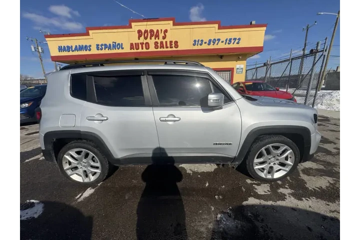 $15995 : 2021 Renegade Latitude image 9