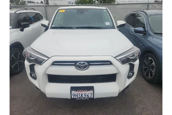 $38991 : Toyota 4Runner 2023 4x2 SR5 image 2