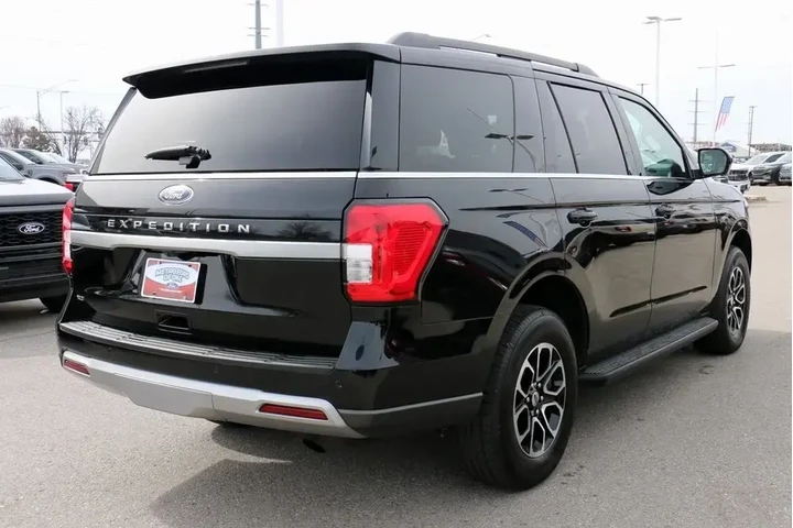 $39900 : Ford Expedition 2024 4x4 XLT image 5
