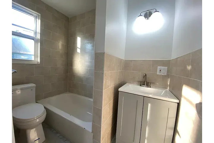 $1900 : Dos habitaciones en alquiler image 4