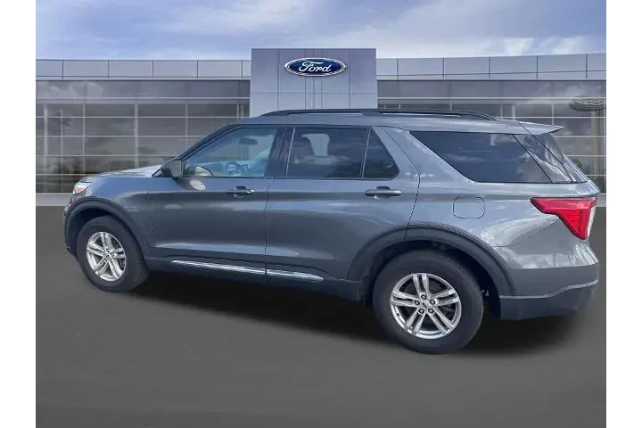 $33710 : Ford Explorer 2023 AWD XLT 4 image 6