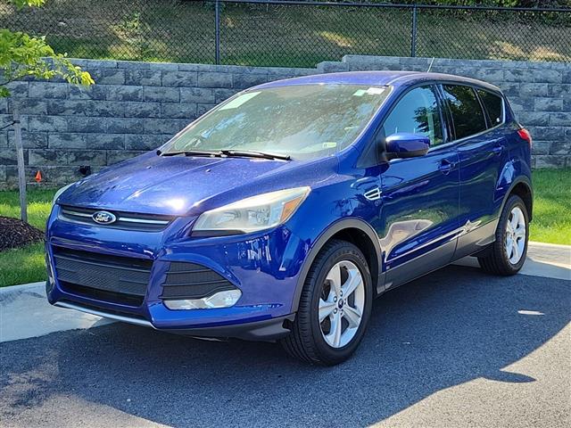 $7997 : 2016 Escape SE image 1