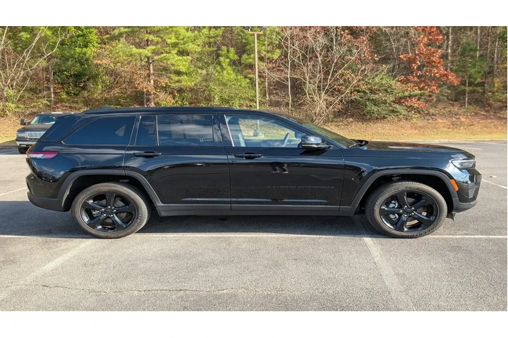 $33994 : Jeep Grand Cherokee 2024 4x4 image 10