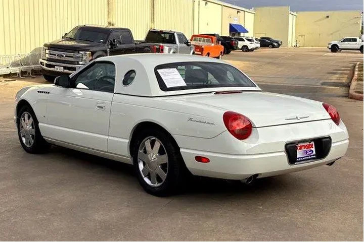 $18977 : Ford Thunderbird 2003 Deluxe image 6