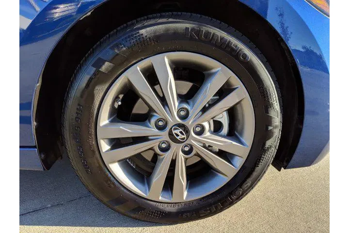 $14320 : Hyundai ELANTRA 2018 SEL 4dr image 10