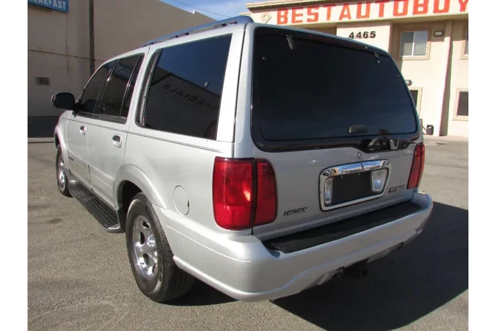 $7995 : 2000 Navigator image 6