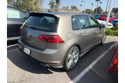 $27777 : Volkswagen Golf R 2017 AWD 4 thumbnail