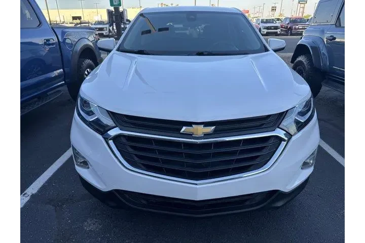$17599 : Chevrolet Equinox 2021 LT 4d image 2