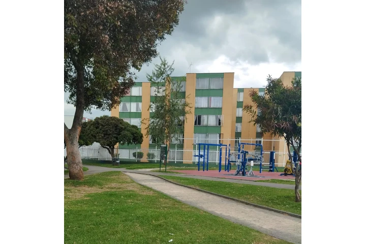 $600000 : Arriendo habitación amoblada image 1