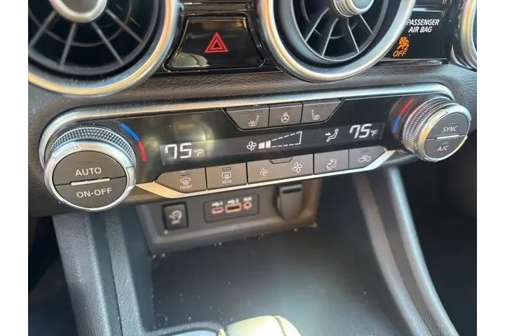 $18000 : Nissan Sentra 2024 SV 4dr Se image 5