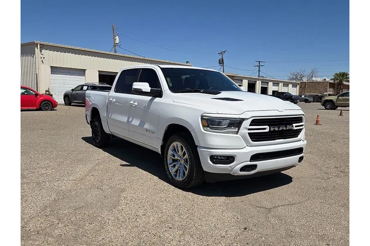 $37995 : Ram 1500 2023 4x2 Laramie 4d image 1