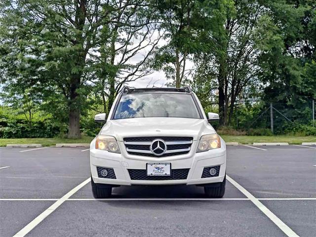 2010 GLK 350 4MATIC image 9