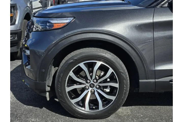 $28791 : Ford Explorer 2020 AWD ST 4d image 8