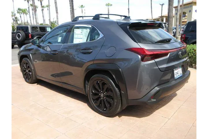 $21920 : Lexus UX 200 2022 4dr Crosso image 2