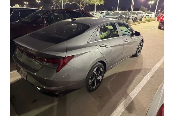 $21192 : Hyundai ELANTRA 2023 Limited image 3