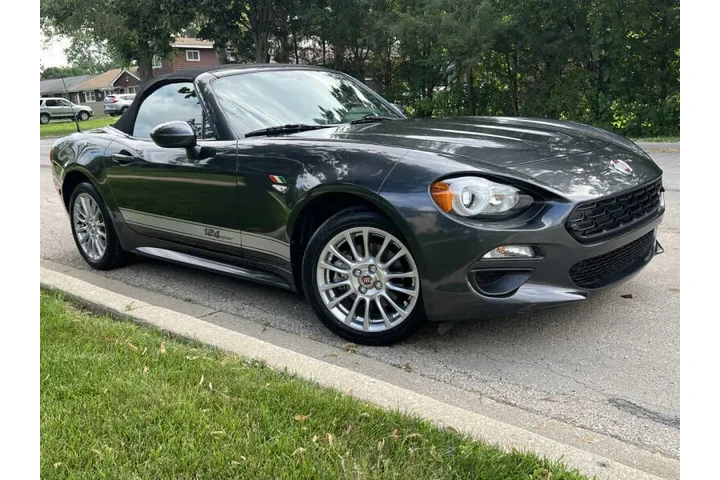 $12995 : 2017 FIAT 124 Spider Classica image 8