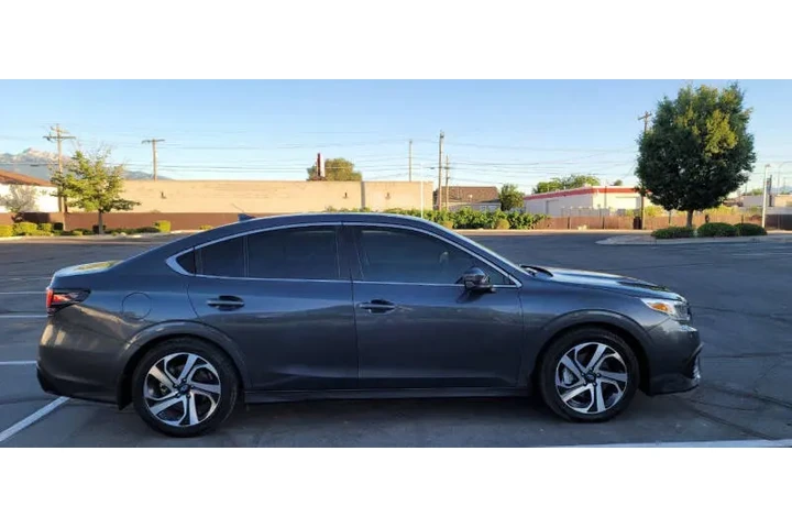 $18700 : 2021 Legacy Limited image 10