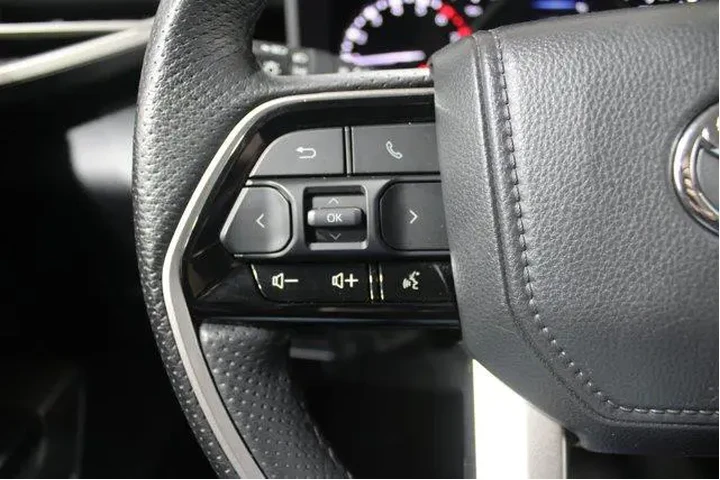 $35977 : Toyota Tundra 2022 4x2 SR5 4 image 10