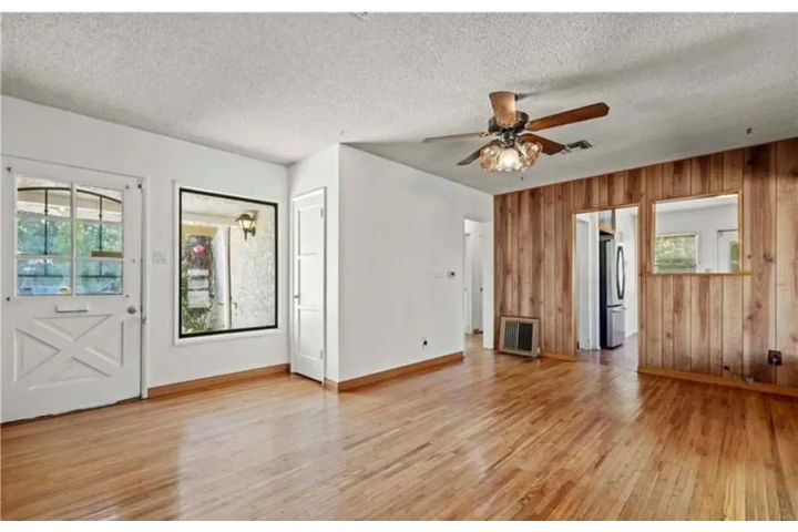 $1000 : Casa en alquiler image 1