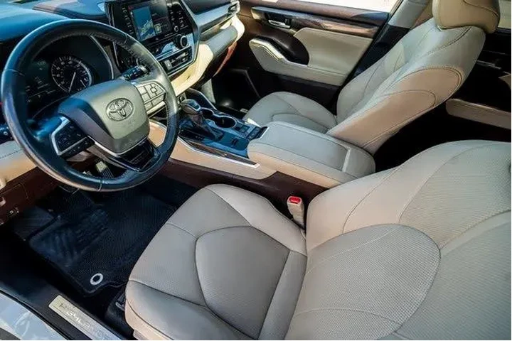 $26836 : Toyota Highlander 2021 Limit image 7