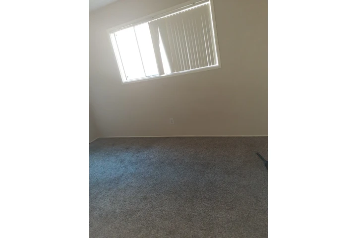 $900 : Renta 900 image 1