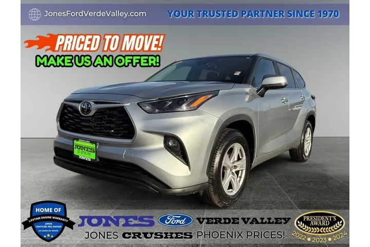 $32953 : Toyota Highlander 2024 LE 4d image 1