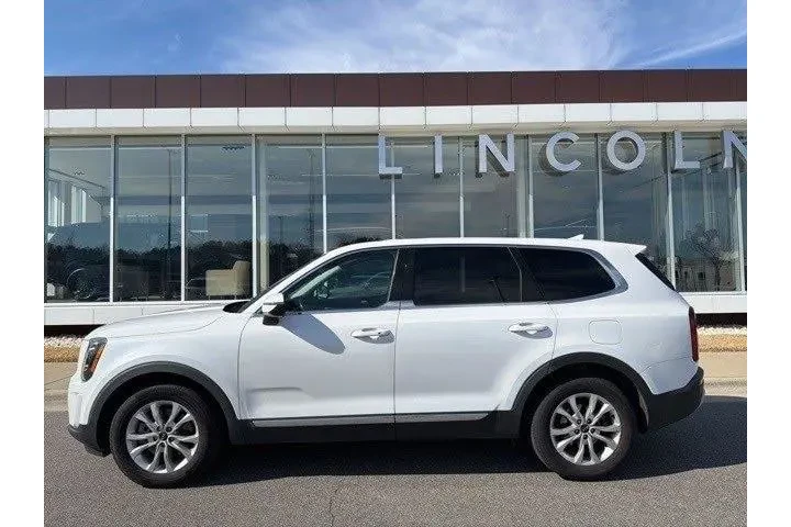$14960 : Kia Telluride 2020 AWD LX 4d image 2