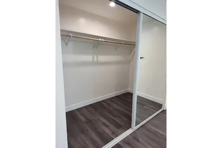 $2950 : HUNTINGTON PARK RENTO CASA image 2