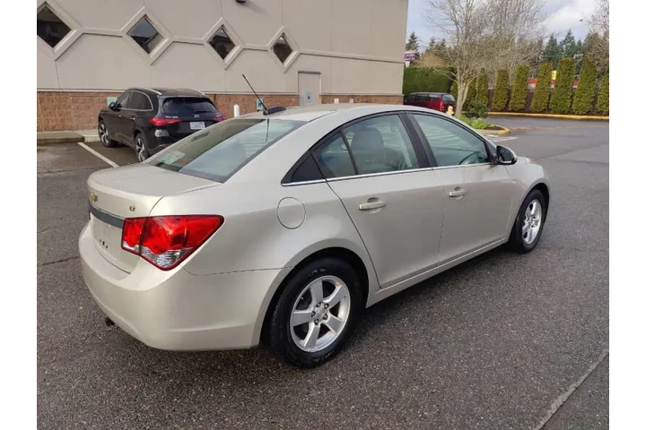 $5900 : 2015 Cruze 1LT Auto image 4