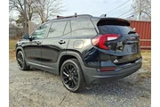 $26988 : GMC Terrain 2023 SLE 4dr SUV thumbnail