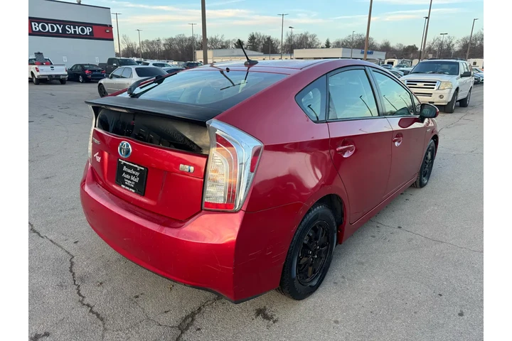 $5980 : 2013 Prius 5dr Base image 2