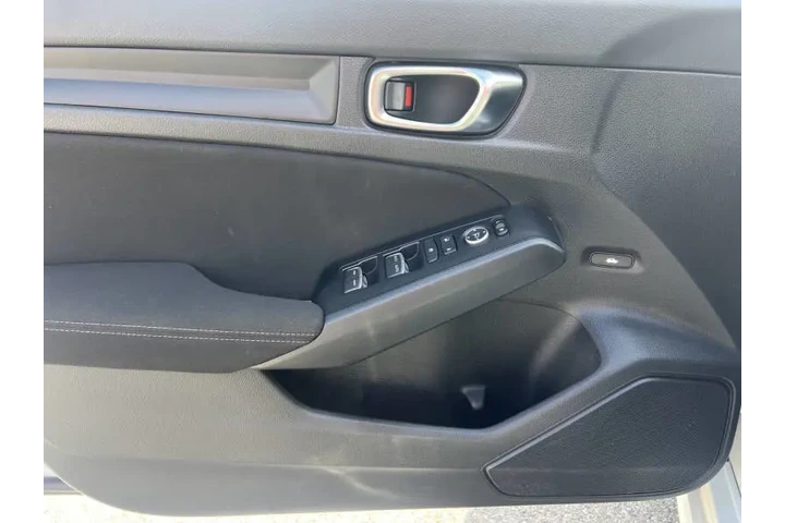 $17900 : 2022 Civic LX image 10