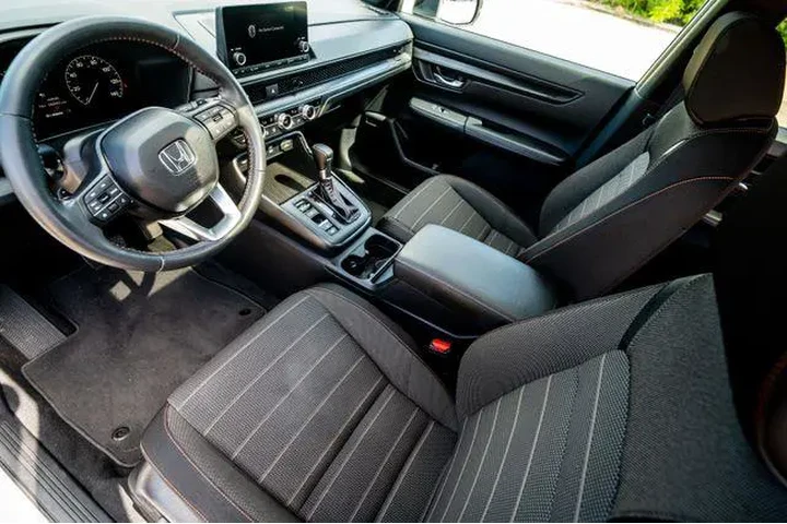 $28425 : Honda CR-V Hybrid 2023 Sport image 9