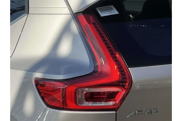$35000 : Volvo XC40 2023 AWD B5 Ultim image 8