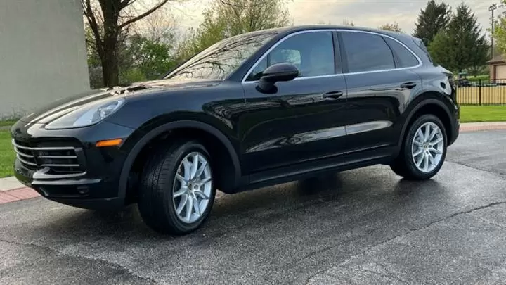 $68315 : 2019 Cayenne image 4