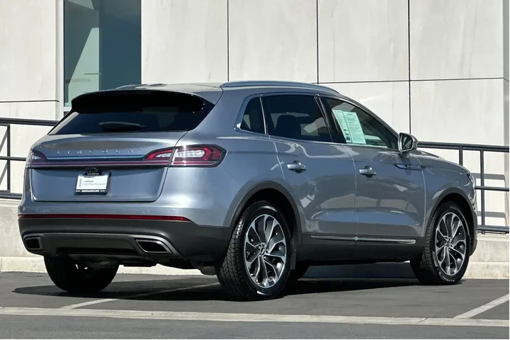 $30900 : Lincoln Nautilus 2021 Reserv image 3