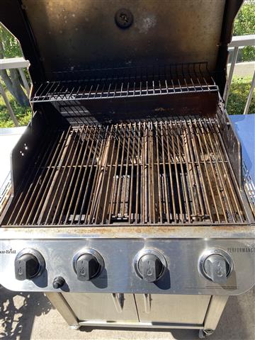 $135 : BBQ GRILL CHAR BROIL! image 1