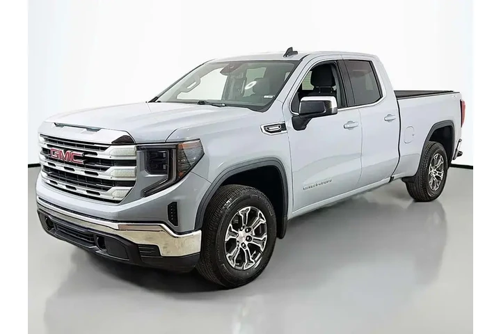 $39799 : GMC Sierra 1500 2025 4x4 SLE image 7