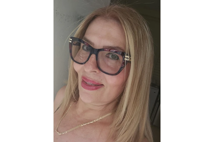 Señora sexy image 1