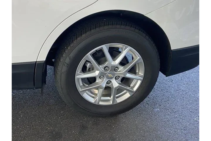 Chevrolet Equinox 2022 4x4 L image 10