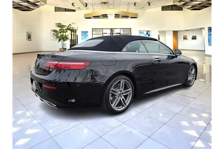 $31408 : Mercedes-Benz E-Class 2018 E image 7